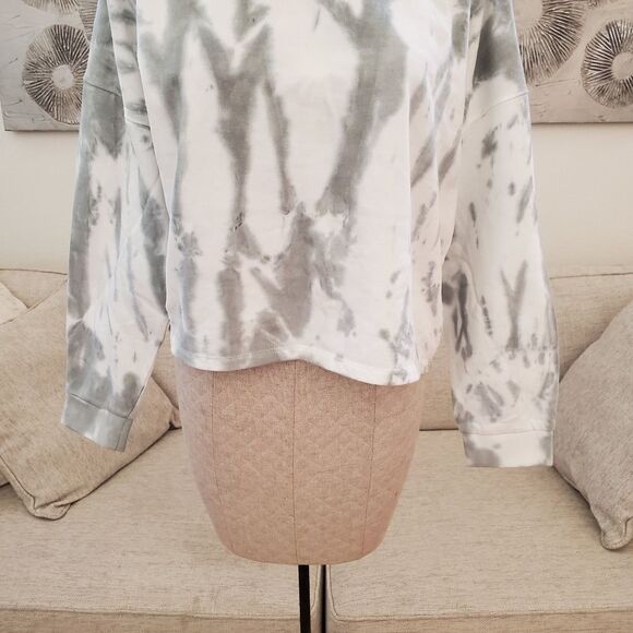 Banana Republic Tie Dye Cropped Sweatshirt - Picture 6 of 14